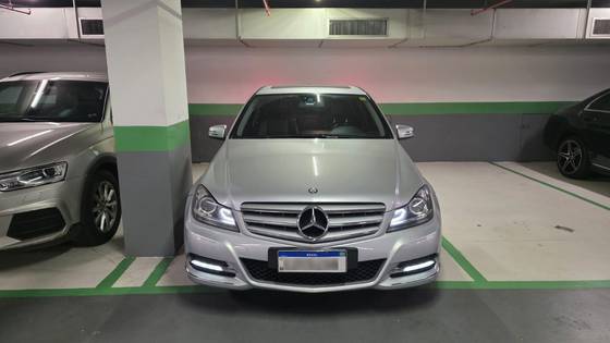 MERCEDES-BENZ C 200 1.8 CGI AVANTGARDE 16V GASOLINA 4P AUTOMÁTICO MERCEDES-BENZ C 200 1.8 CGI AVANTGARDE 16V GASOLINA 4P AUTOMÁTICO